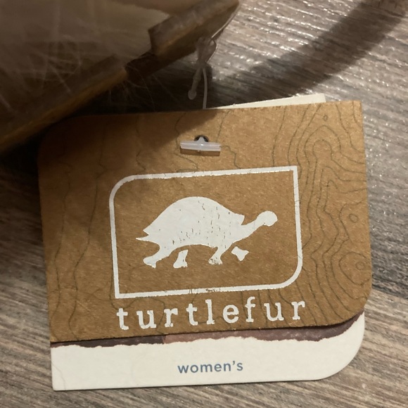 Turtlefur Earmuffs - Picture 3 of 4